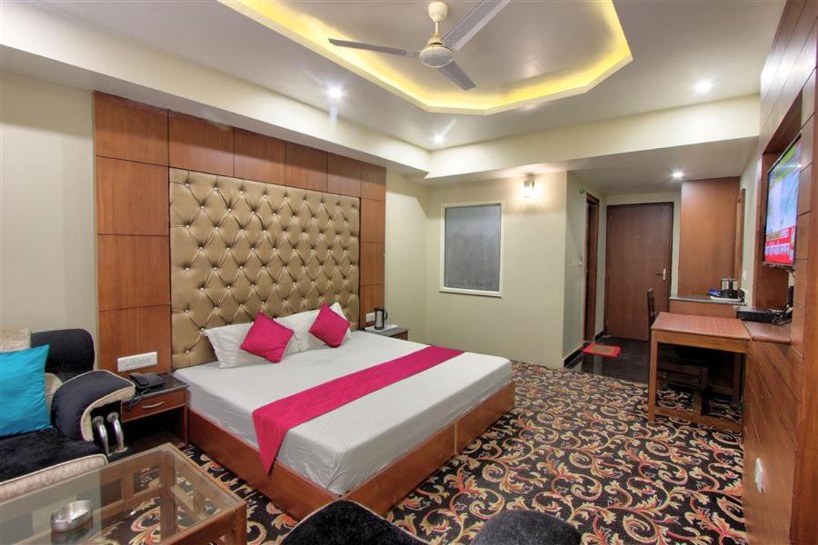 Hotel Neelam Manali Near Volvo Bus Stand Manali Kültér fotó